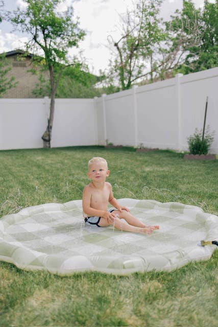 Green Gingham Splash Pad