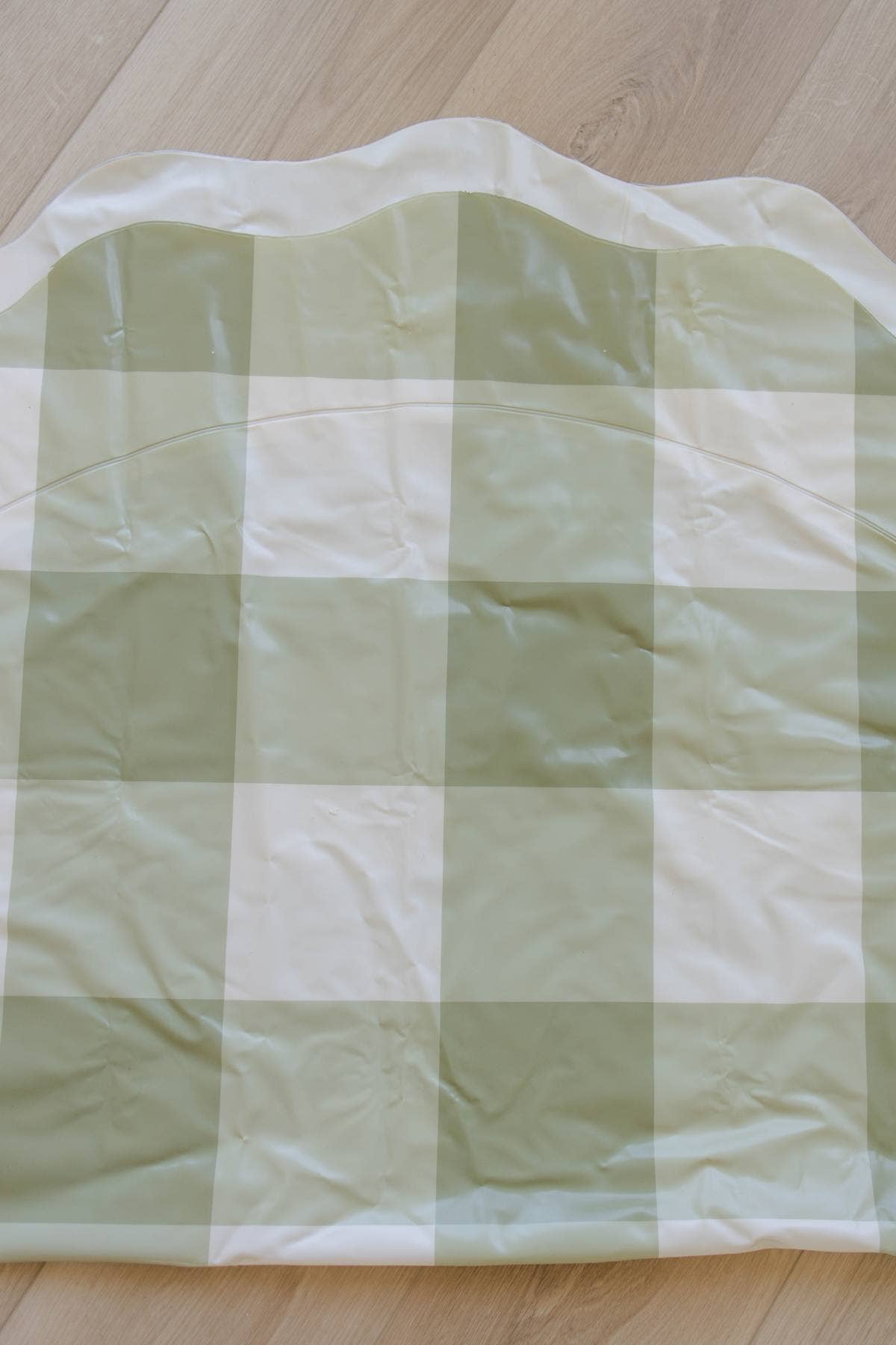 Green Gingham Splash Pad